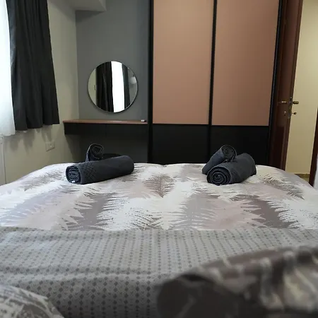 Modern & Luxe Getaway ~ Parking Appartement