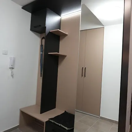 Appartement Modern & Luxe Getaway ~ Parking Skopje