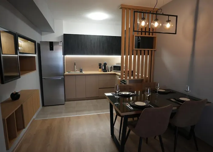 Modern & Luxe Getaway ~ Parking Apartment Skopje