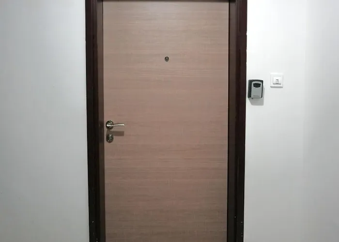 Modern & Luxe Getaway ~ Parking *