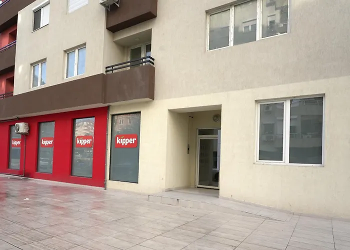 Modern & Luxe Getaway ~ Parking Apartment *